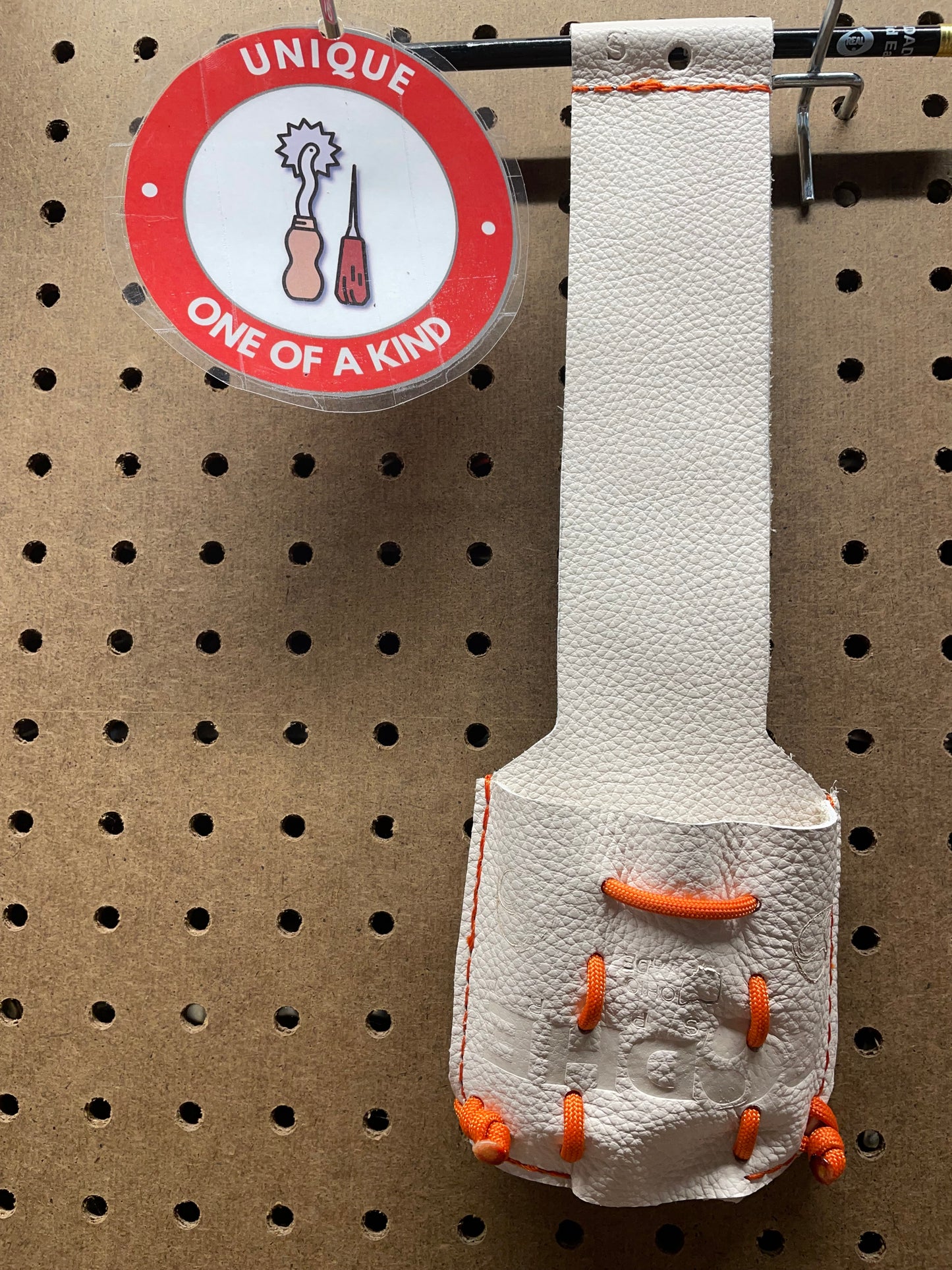 Off The Wall- Unique White Leather Bear Glove