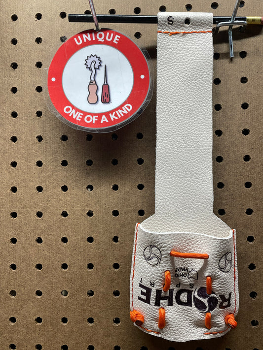 Off The Wall- Unique White Bear Glove 2.0