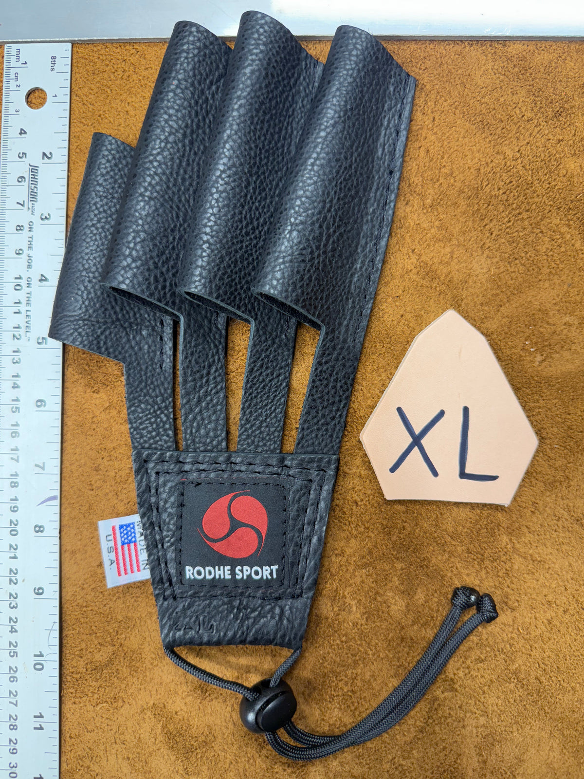 Leather Hand Hammer Throw Glove - The Ideal Glove for Hammer Throwers Leather Hand Hammer Throw Glove - The Ideal Glove for Hammer Throwers