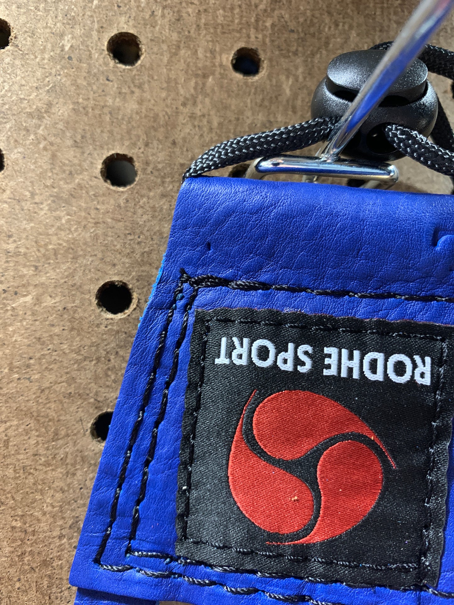 Off the Wall - L Eagle Hammer glove LH